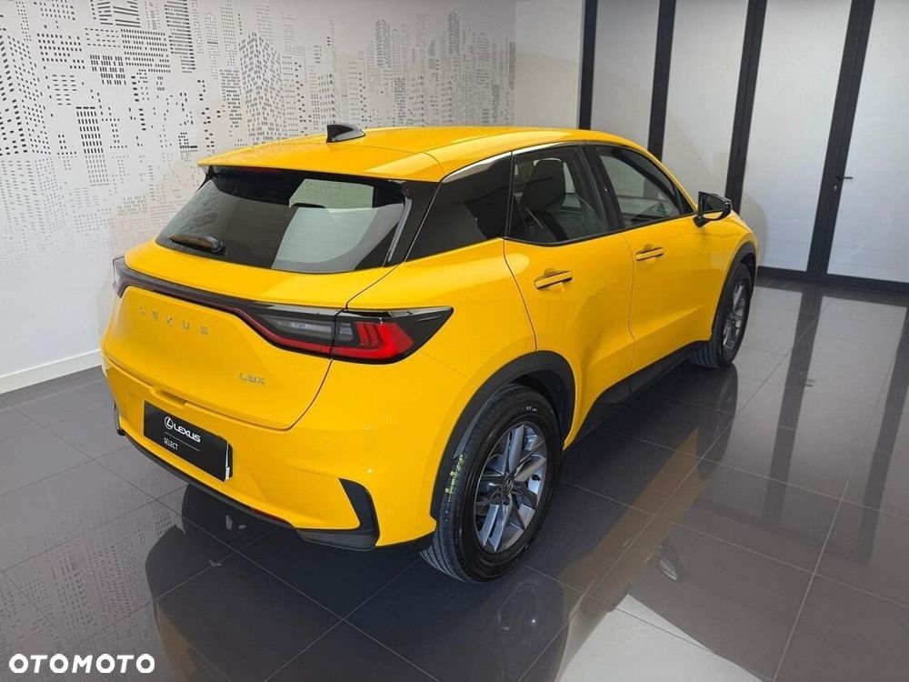 Lexus LBX 1.5 Hybrid - 12