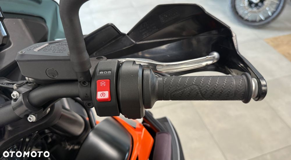 KTM Adventure - 9
