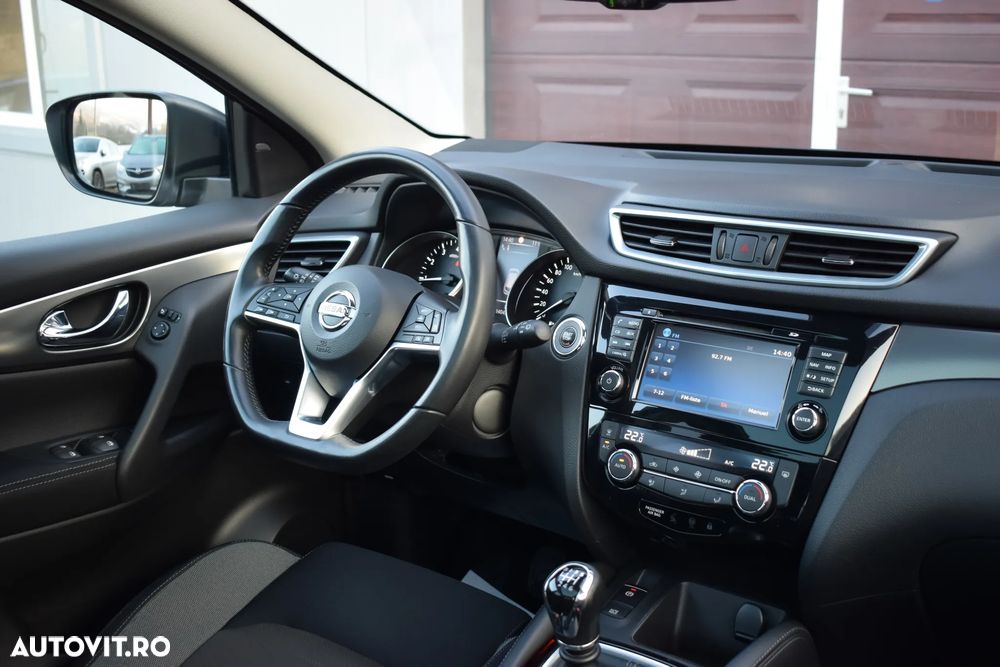 Nissan Qashqai 1.6 DIG-T TEKNA - 16