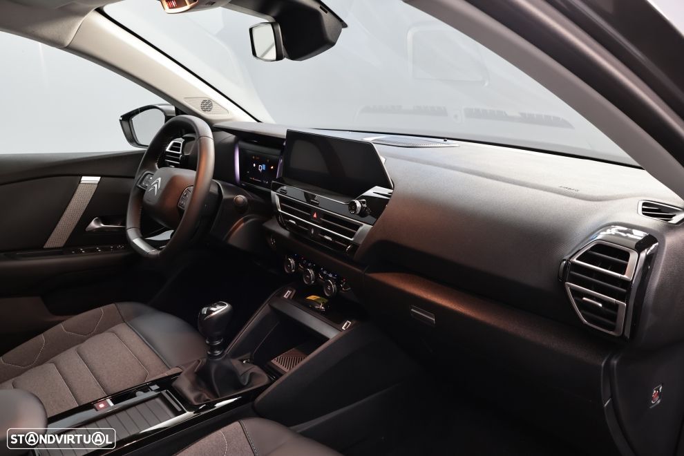 Citroën C4 1.2 PureTech Plus - 21