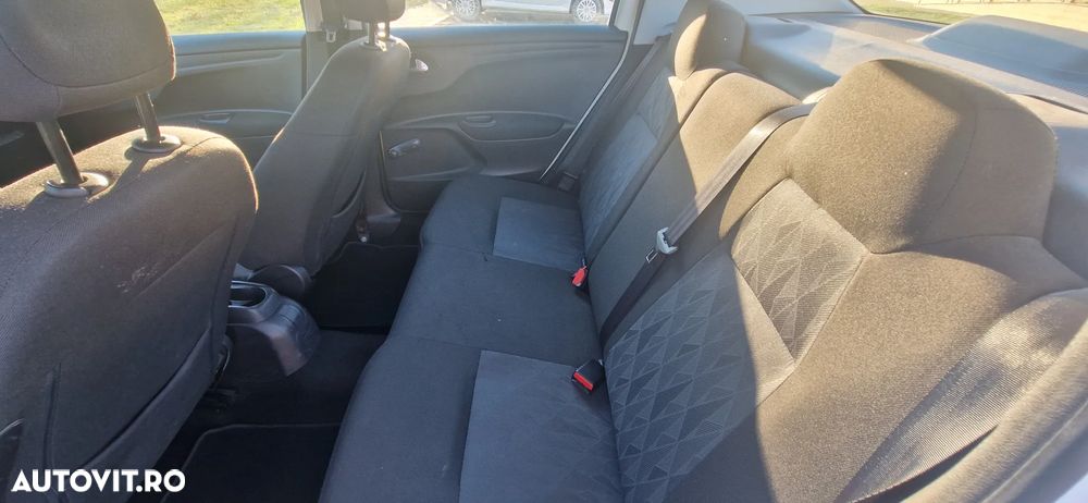 Citroën C-Elysée 1.2 PureTech BVM Feel - 17