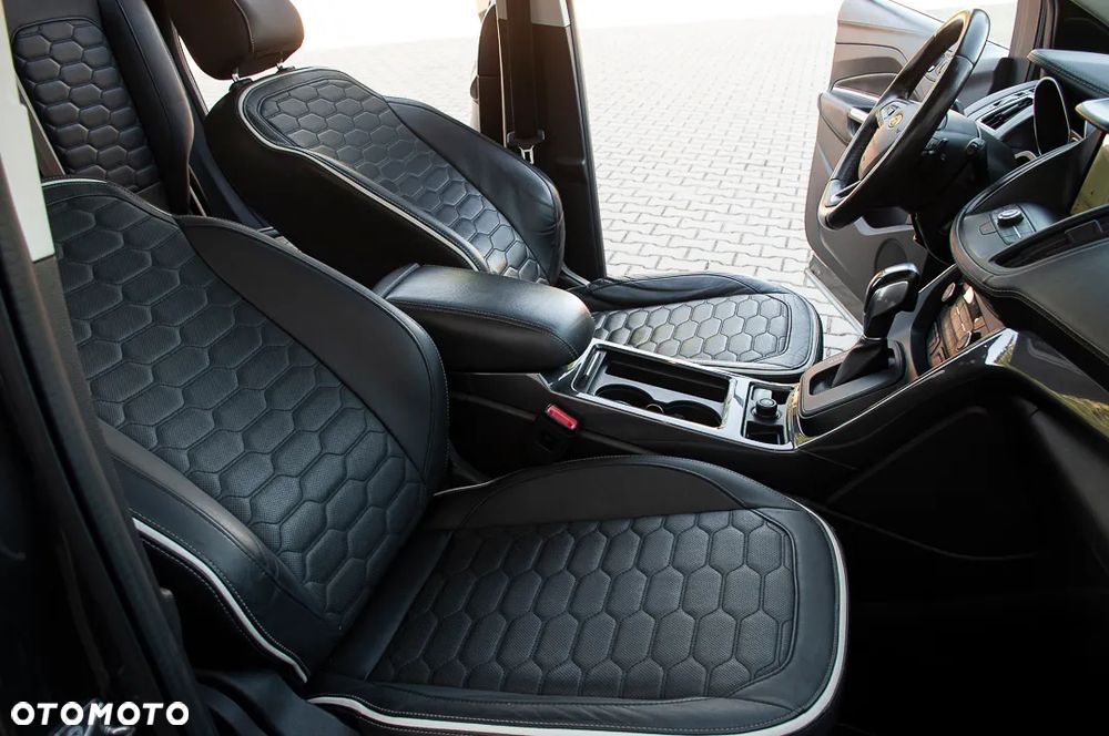 Ford Kuga - 7