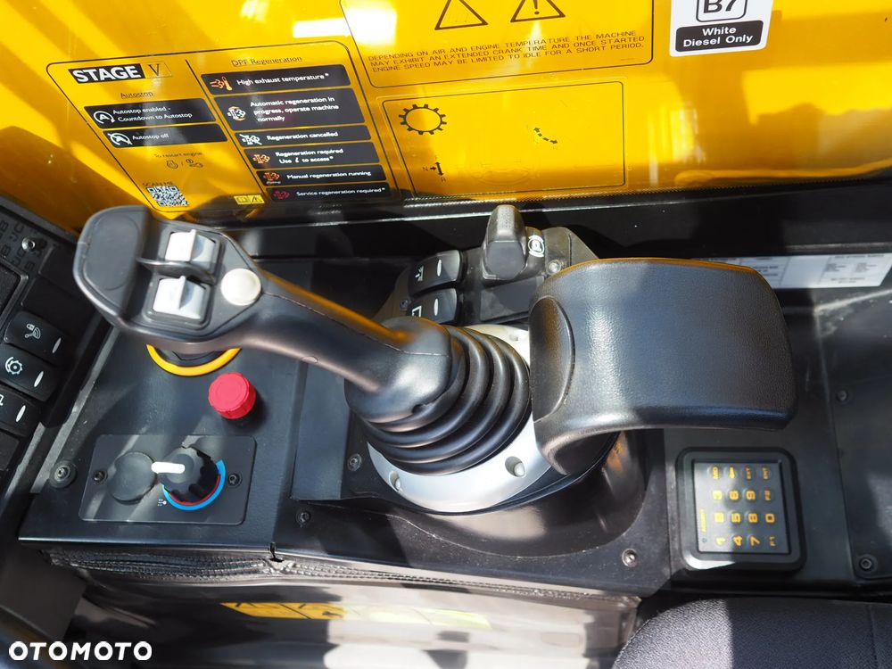 JCB 525-60 Hi-ViZ - 11