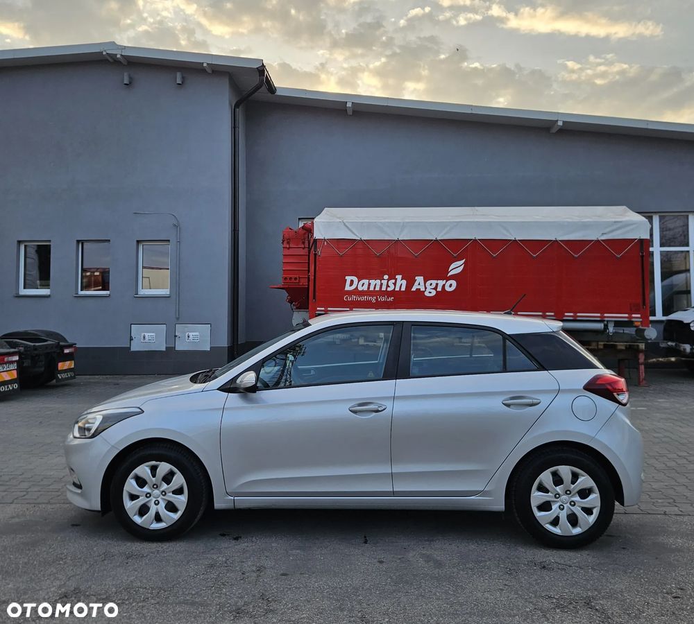 Hyundai i20 - 3