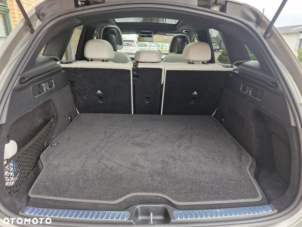 Mercedes-Benz GLC - 25