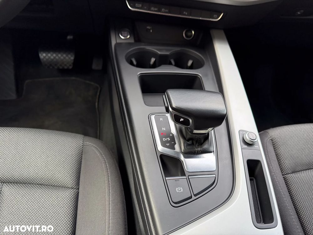 Audi A4 2.0 40 TDI quattro S tronic MHEV Advanced - 17