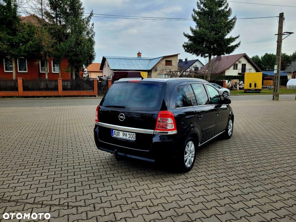 Opel Zafira 1.8 Cosmo - 11