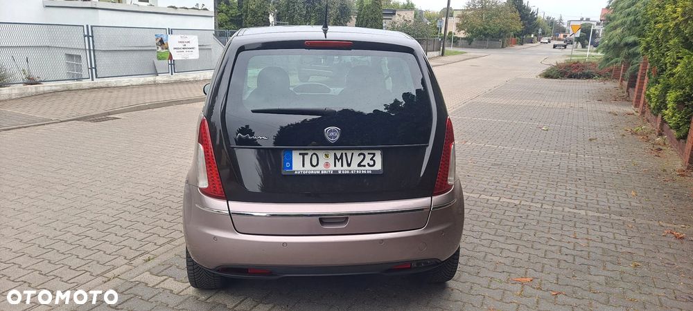 Lancia Musa 1.4 16v Automatik Platino Plus - 14