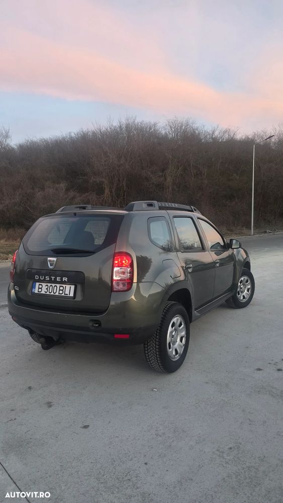 Dacia Duster 1.2 TCe 4x2 Laureate - 2