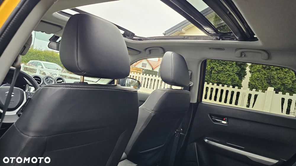 Suzuki Vitara 1.4 Boosterjet Premium 2WD - 36