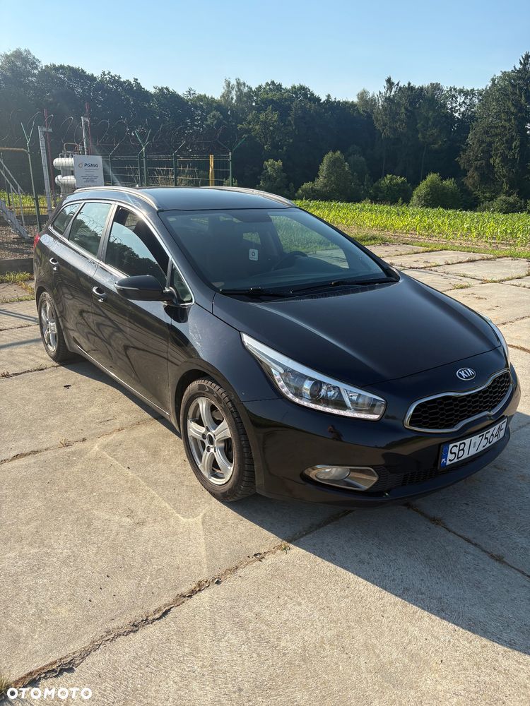 Kia Ceed - 8