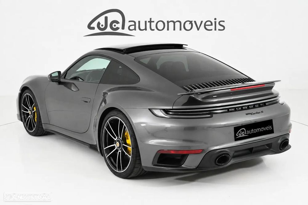 Porsche 911 (992) - 17