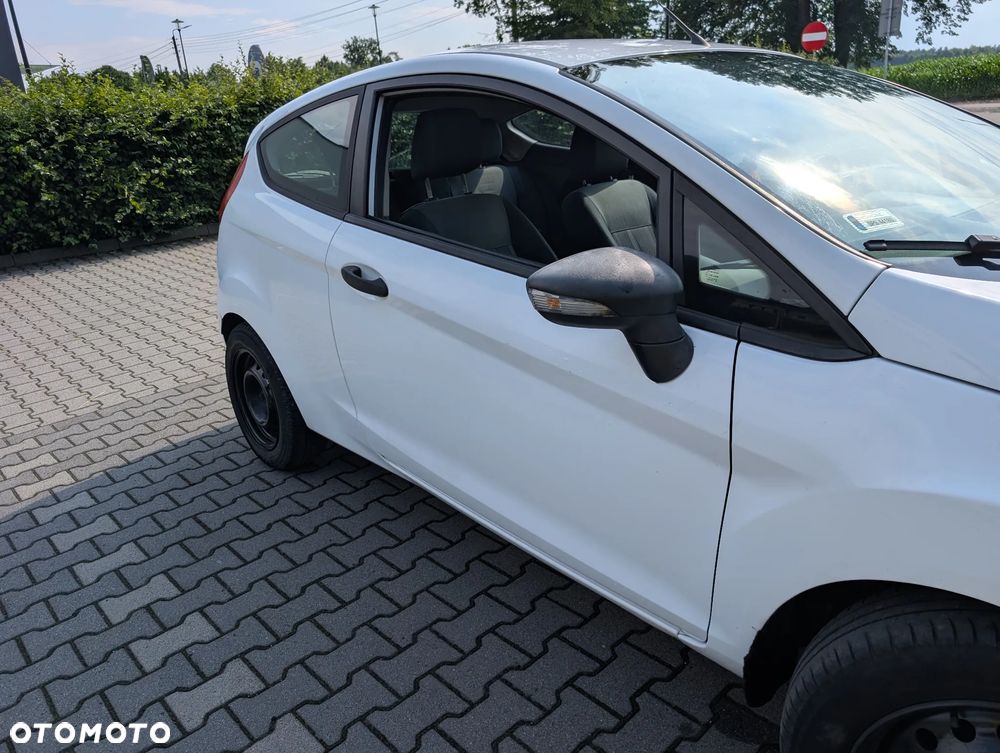 Ford Fiesta 1.4 TDCi Ambiente - 5