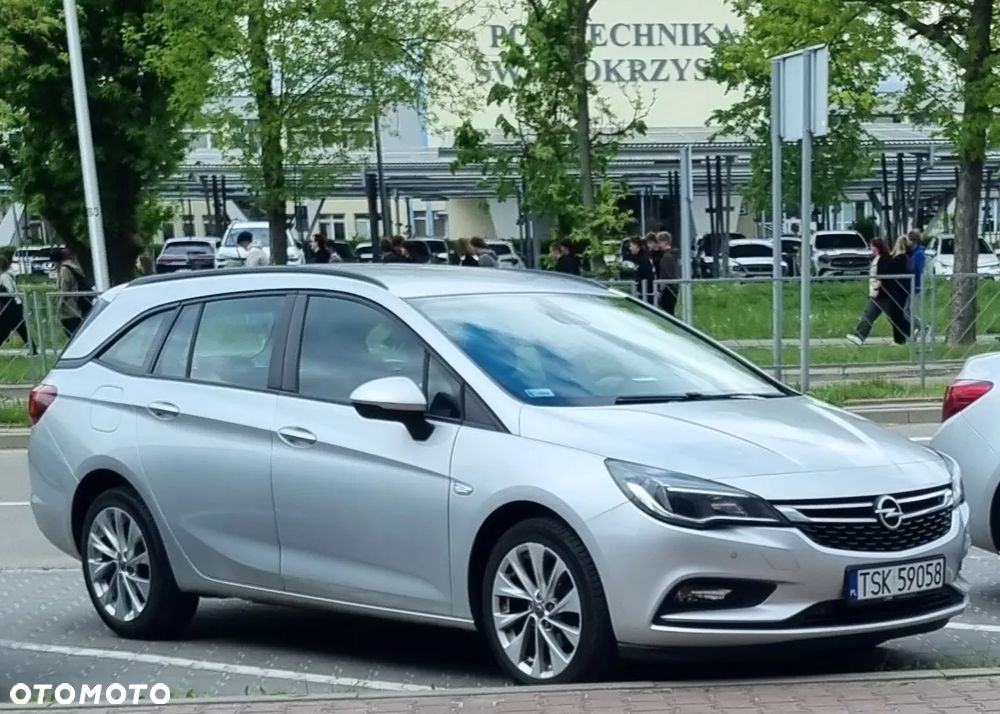 Opel Astra - 2