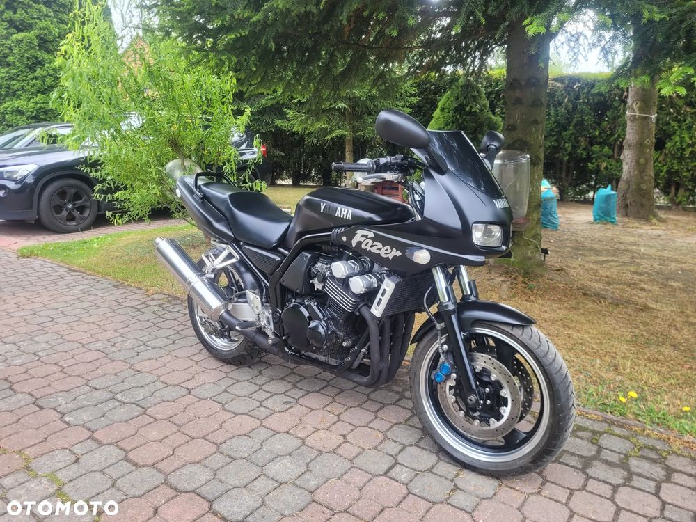 Yamaha FZS - 13