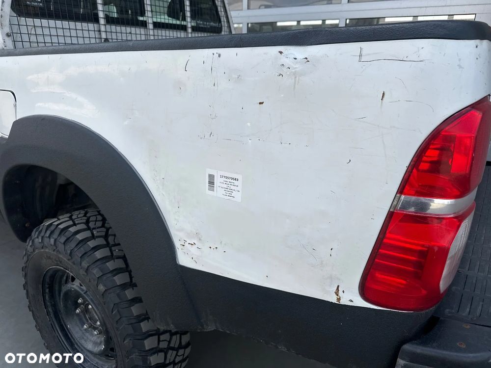 Toyota Hilux 2.5 D-4D DLX - 10