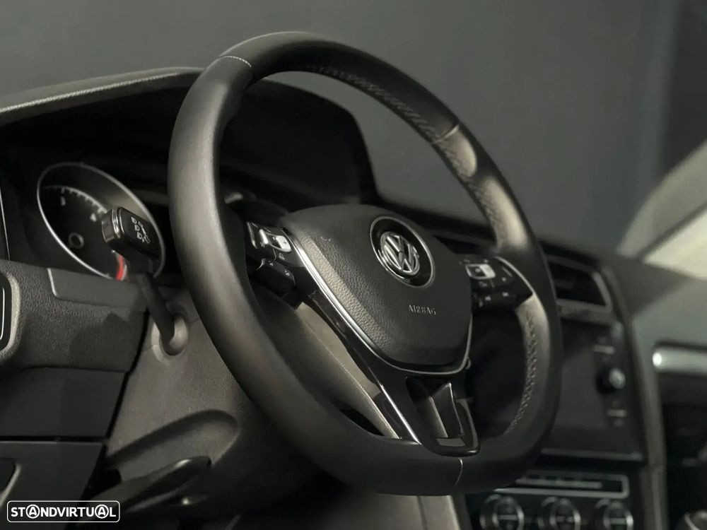 VW Golf 1.6 TDI Confortline - 5