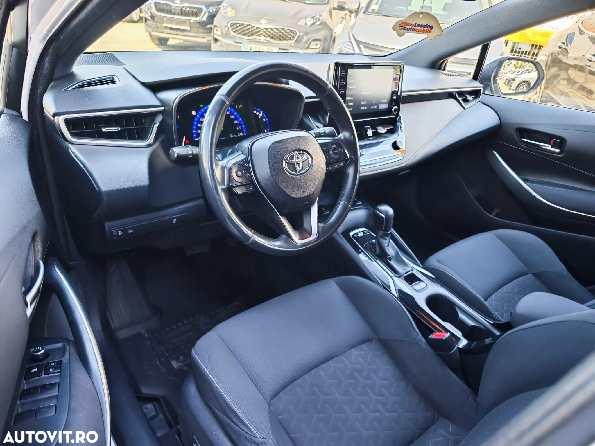 Toyota Corolla 1.8 HSD Dynamic - 9