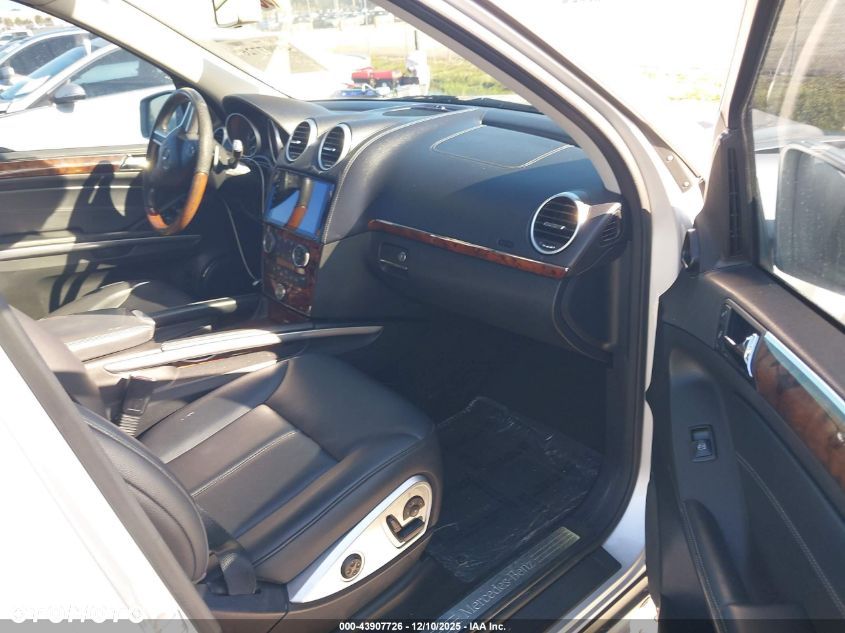 Mercedes-Benz GL 450 4Matic 7G-TRONIC - 29