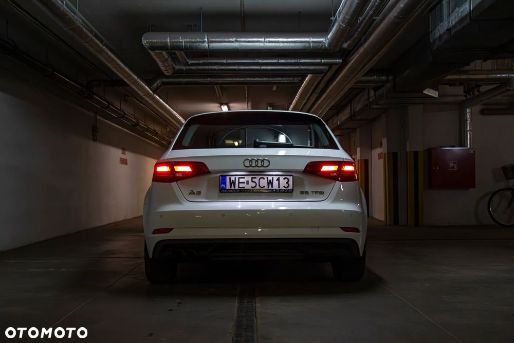 Audi A3 Sportback 35 TFSI S tronic - 5