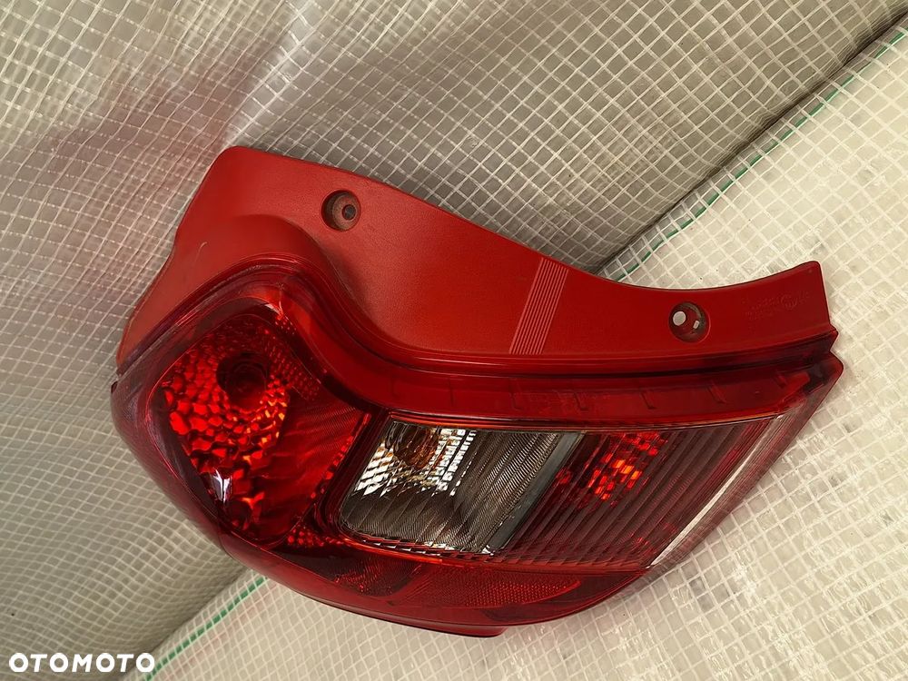 lampa tyl tylna lewa opel karl 2014-2019 42607396 europa orginal demontaz - 4