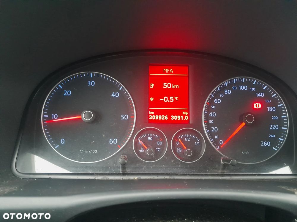 Volkswagen Touran 2.0 TDI Highline - 9