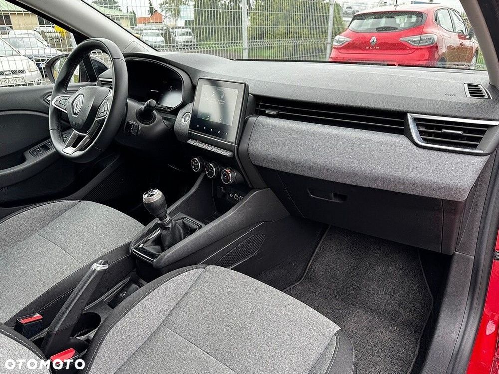 Renault Clio - 9