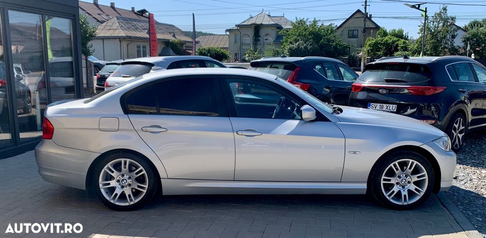 BMW Seria 3 318i - 2