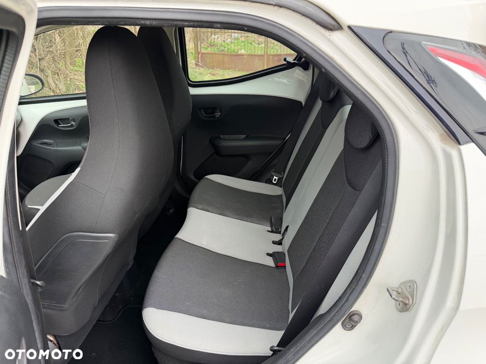 Toyota Aygo - 14