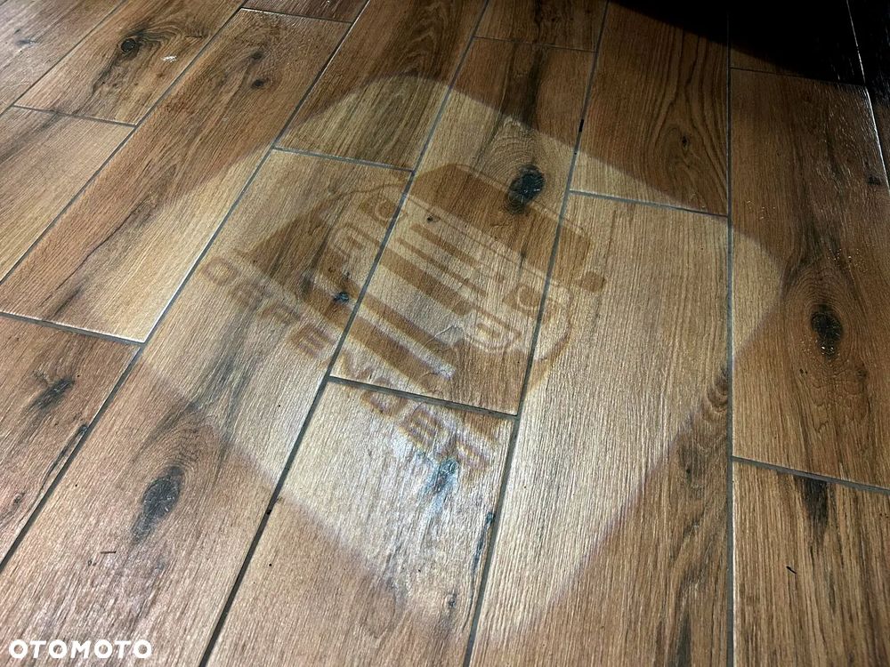 Land Rover Defender 3.0 D250 mHEV X-Dynamic HSE - 17