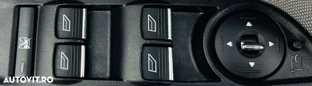 Ford Focus 1.6 TDCI DPF Trend - 11