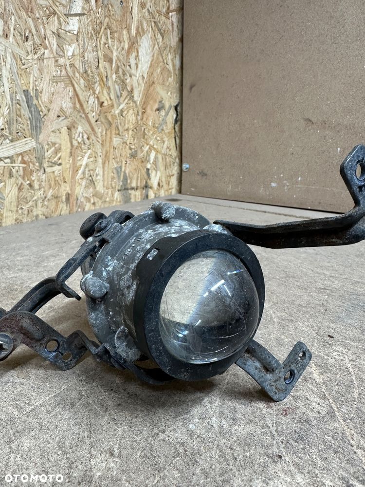 KIA CEED II LIFT HALOGEN PRAWY 92202-A2300 - 2