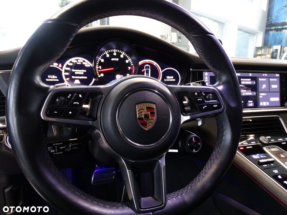 Porsche Panamera - 15