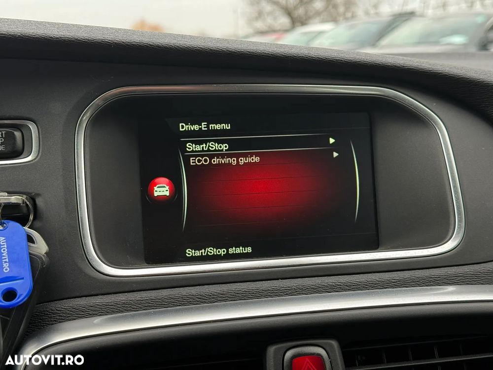 Volvo V40 D2 Aut. Momentum - 30