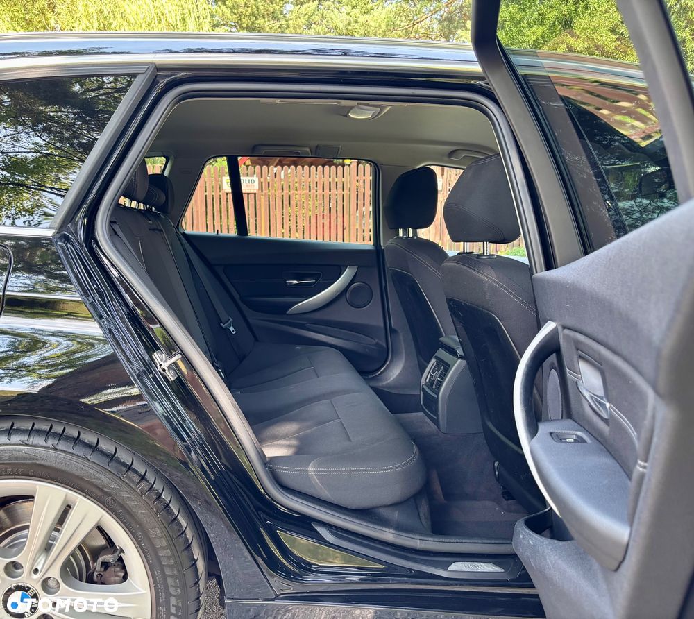 BMW Seria 3 316i Modern Line - 31