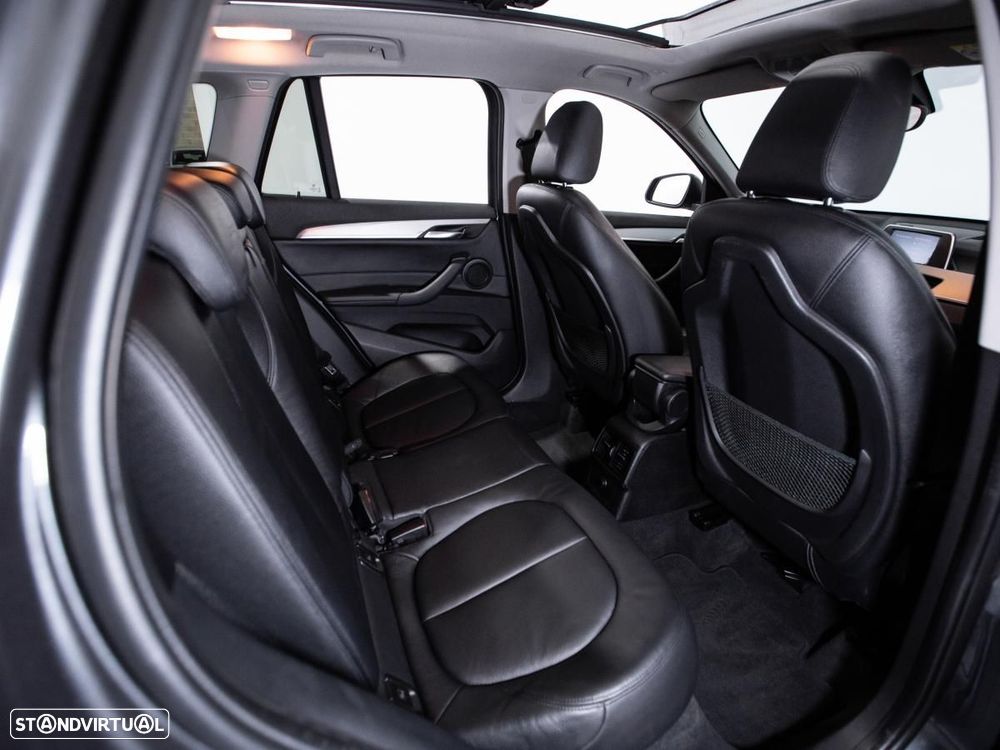 BMW X1 - 13