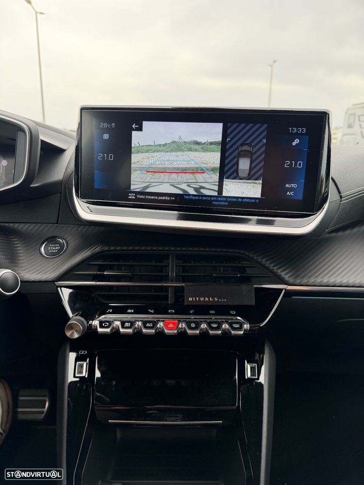 Peugeot 208 1.2 PureTech GT EAT8 - 13