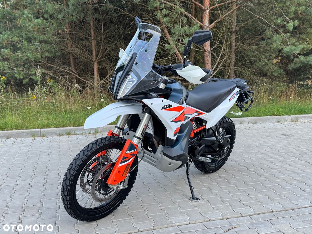 KTM Adventure 890 - 1