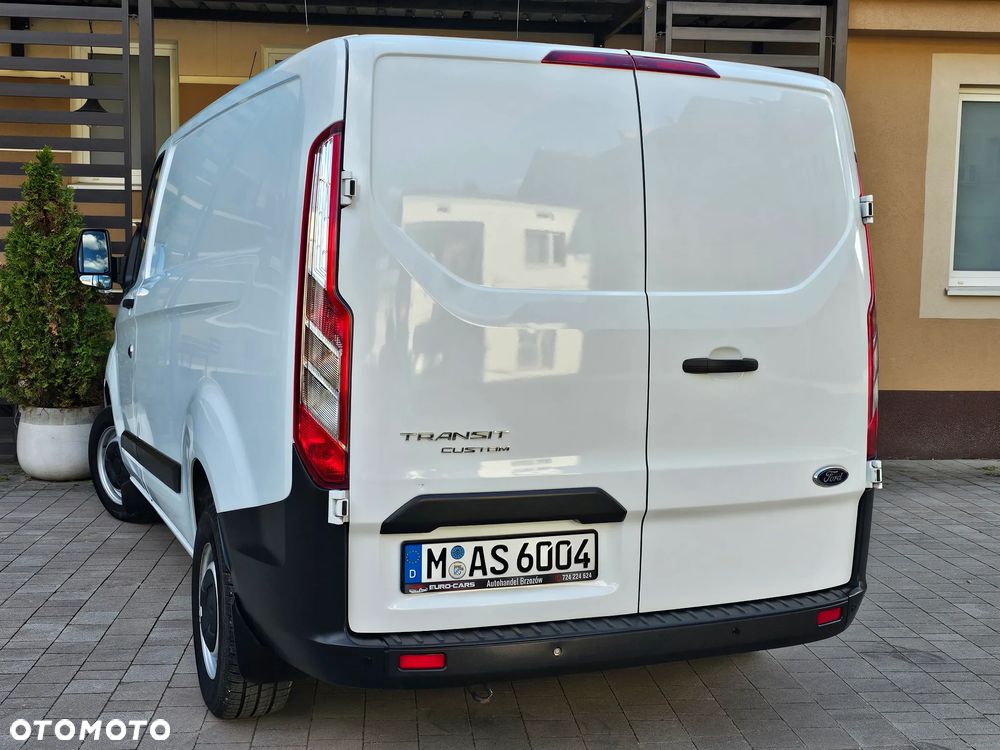 Ford Transit Custom - 32