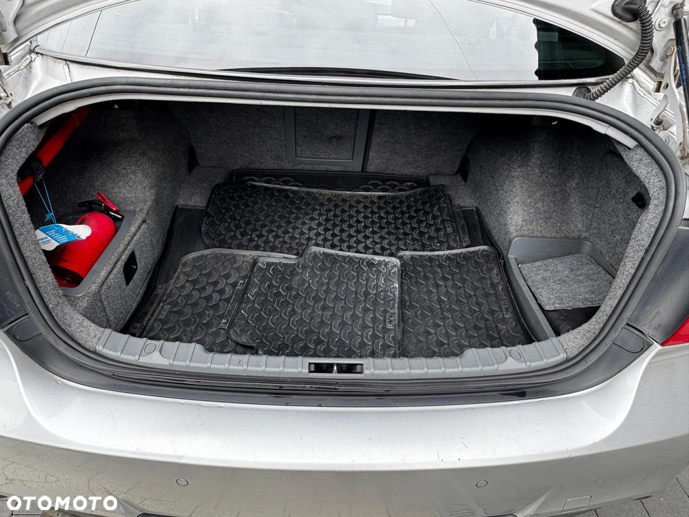 BMW Seria 3 320d DPF - 11