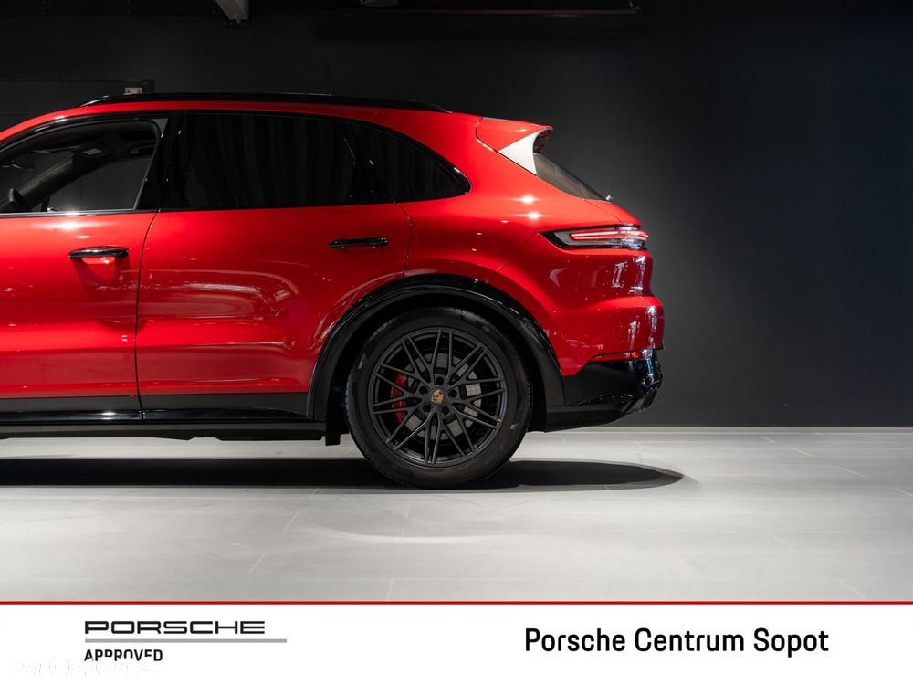 Porsche Cayenne GTS - 10
