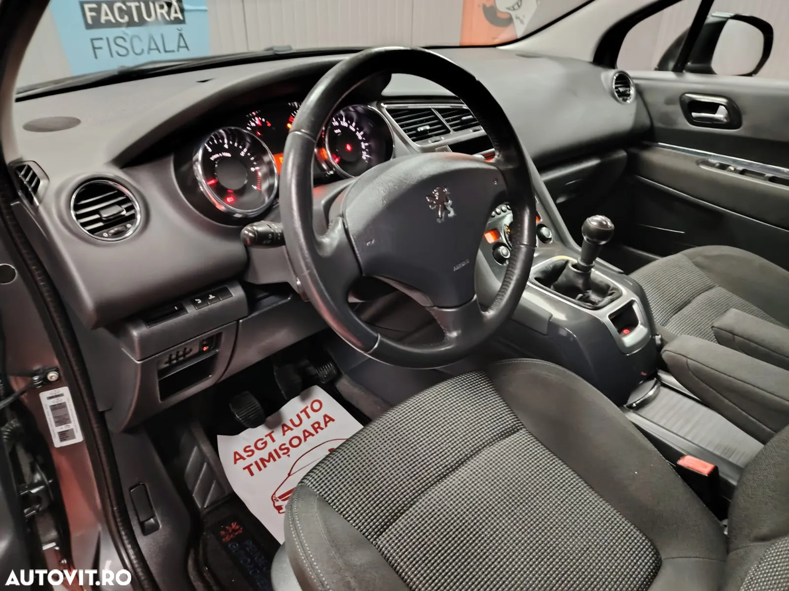 Peugeot 5008 - 9
