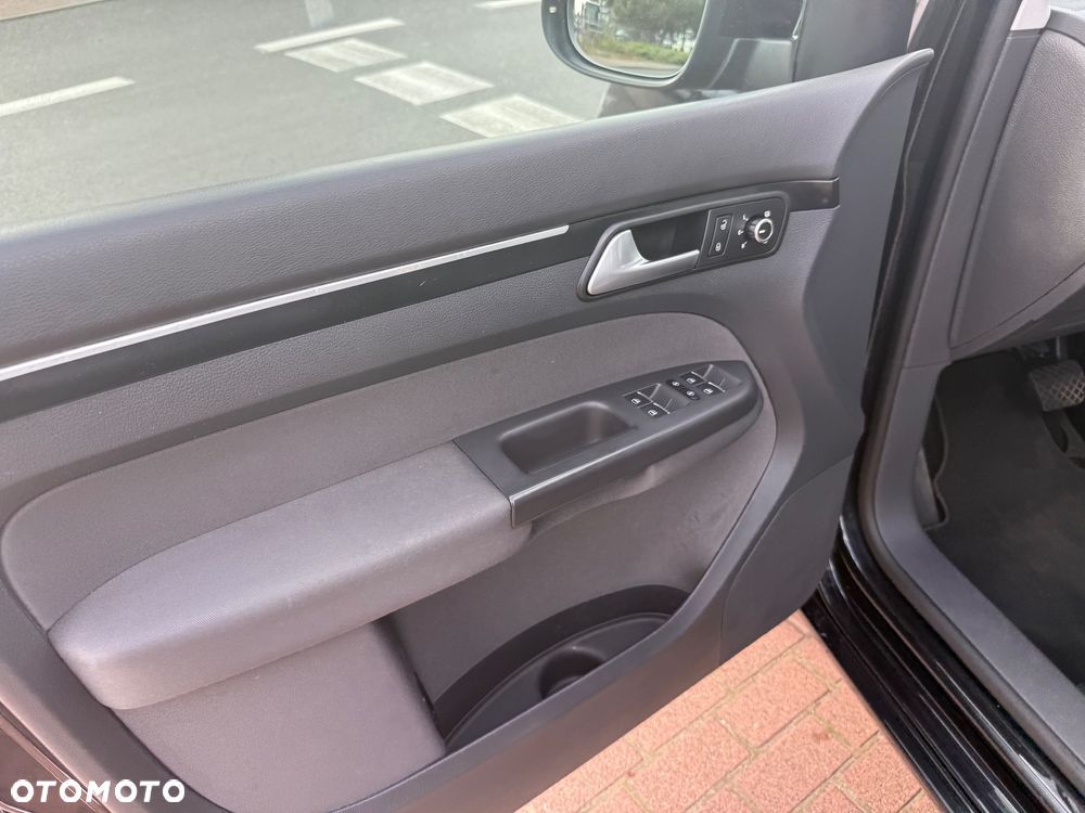 Volkswagen Touran 2.0 TDI DPF Highline DSG - 15