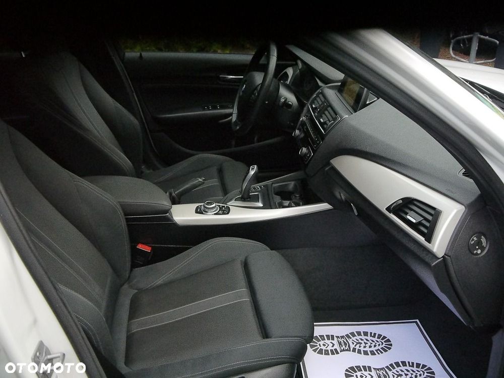 BMW Seria 1 116d Sport Line - 32