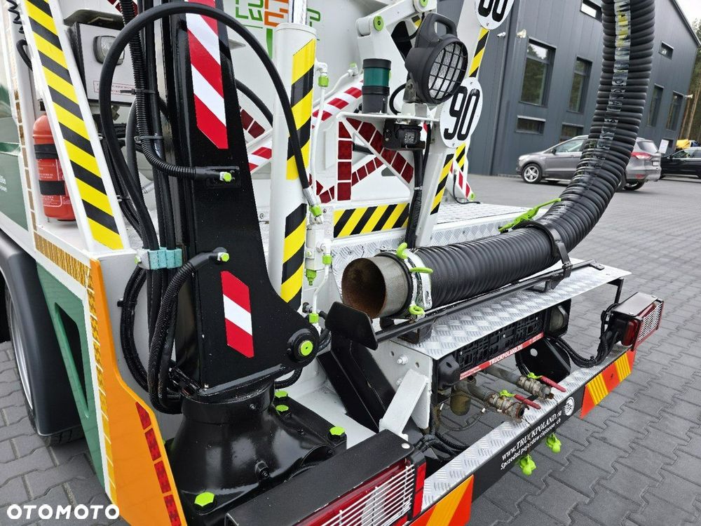 Mitsubishi CANTER odkurzacz koparka ssąca substancje sypkie CITY SAUGER - 17