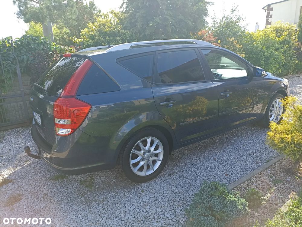 Kia Ceed - 7