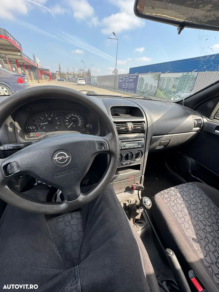 Opel Astra - 16