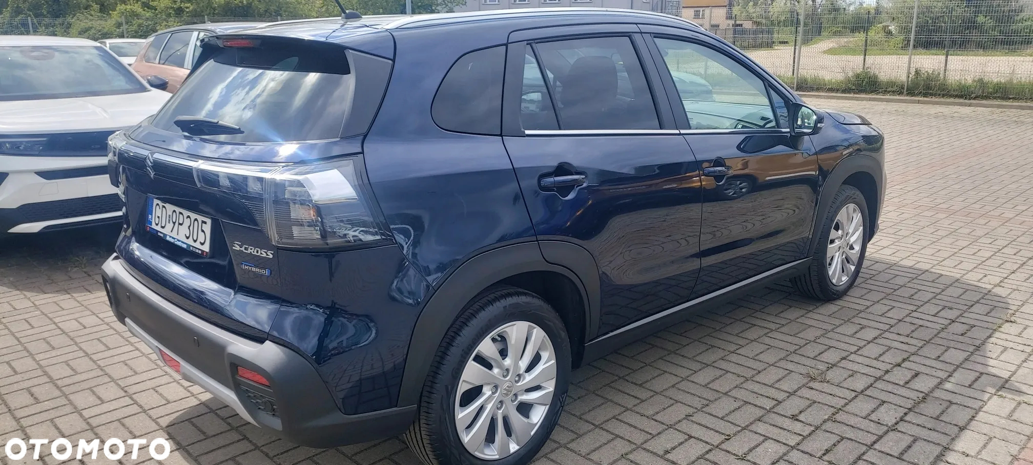 Suzuki SX4 S-Cross 1.5 DualJet Hybrid Premium AGS - 3