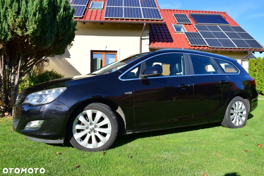 Opel Astra 1.4 Turbo Sports Tourer - 1