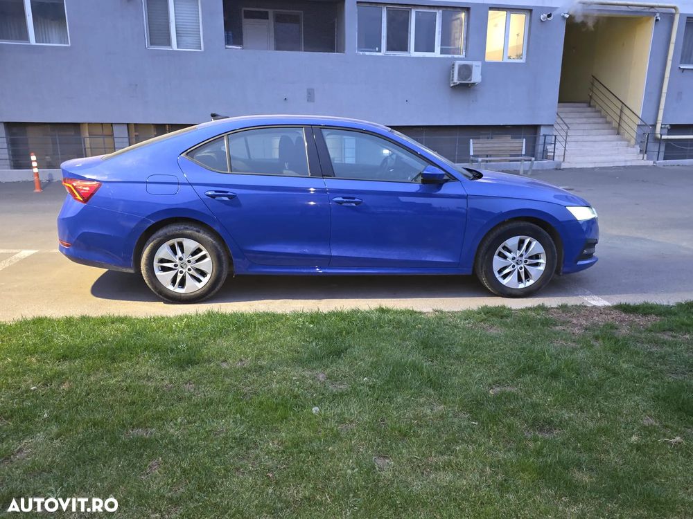 Skoda Octavia 2.0 TDI DSG Ambition - 6